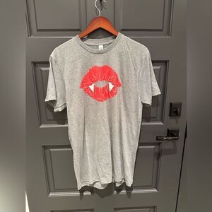 Vampire kiss shirt